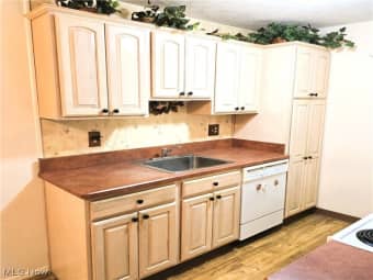 203/16480 Heather Lane, Middleburg Heights, OH, 44130