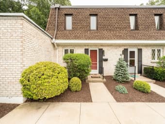 191/191 Porter Lake Drive, Springfield, MA, 01106