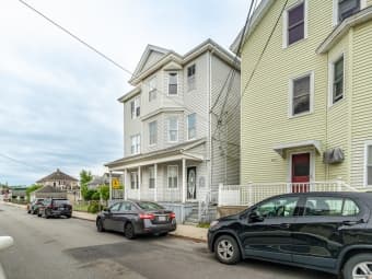 587 South Beach Street, Fall River, MA, 02724