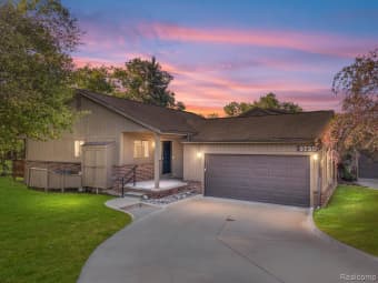 9735 Hawthorne Glen Drive, Wayne County, MI, 48138
