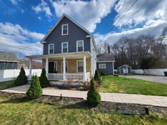 6 Pond St, Norfolk County, MA, 02322