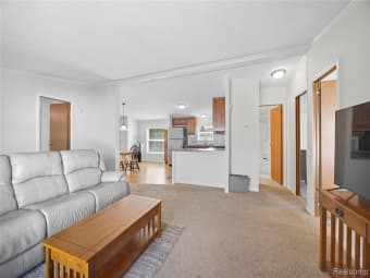 11331 North Lake Drive, Lake Fenton, MI, 48430