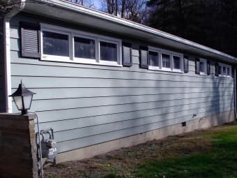 100 St Charles Street, Nelsonville, OH, 45764