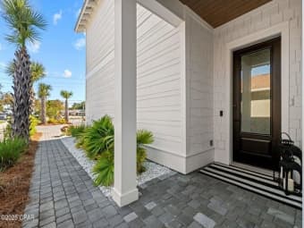 8599 N Lagoon Dr, Upper Grand Lagoon, FL, 32408