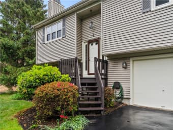 6 Lisa Lane, Bristol, RI, 02809