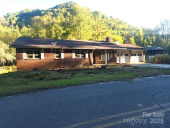151 Swiss Loop, Burnsville, NC, 28714