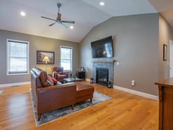 U92/9 Schwinn Drive, Nashua, NH, 03062