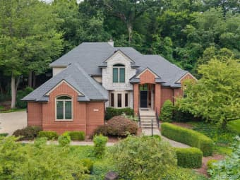 260 Forest Crest Drive, Commerce Township, MI, 48390