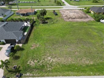 2018 Northeast 24th Terrace, Cape Coral, FL, 33909