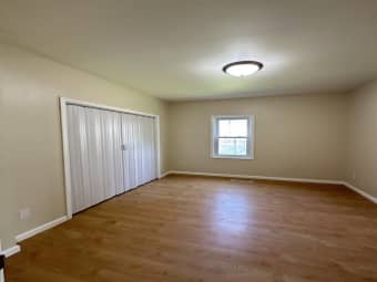 405 West Main Street, Essex, IL, 60935