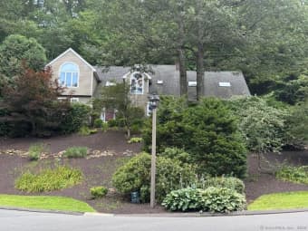 27 Oakridge, Hartford County, CT, 06085