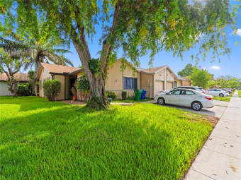 9571 W Daffodil Ln, Miramar, FL, 33025