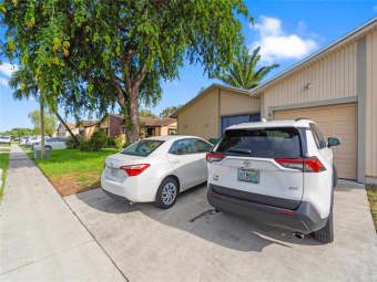 9571 W Daffodil Ln, Miramar, FL, 33025