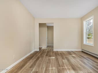 496 NY Highway 355, Wynantskill, NY, 12198