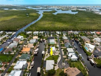 17901 Grey Heron Court, Fort Myers Beach, FL, 33931