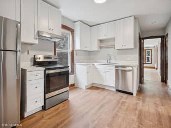 3633 West Oakdale Avenue, Chicago, IL, 60618