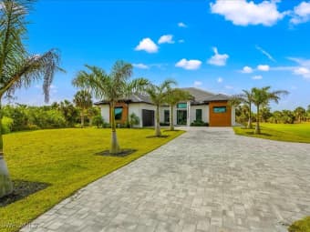 424 Shady Hollow Boulevard West, Naples, FL, 34120