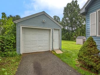 15 Oak Street, West Springfield Town, MA, 01089