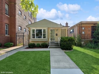 9542 S Prairie Ave, Chicago, IL, 60628