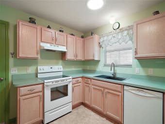 1206 Ballesteros Drive, The Villages, FL, 32162