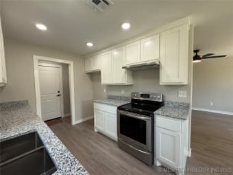 2411 Daniel Boulevard, Muskogee, OK, 74403