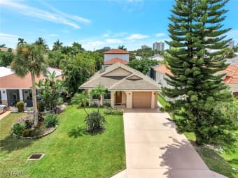 550 94th Avenue North, Naples Park, FL, 34108