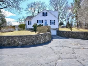 1063 Hill Street, Whitinsville, MA, 01588