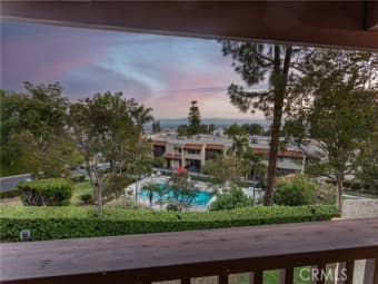 30/9418 Via Patricia, Los Angeles, CA, 91504