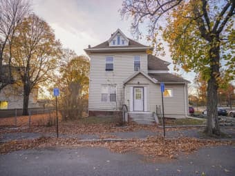 9 Windsor Street, Worcester, MA, 01605