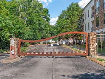 128/2600 Hillsboro Pike, Nashville-Davidson metropolitan government (balance), TN, 37212