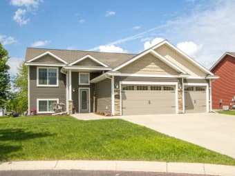 128 Timberwolf Ct, Mankato, MN, 56001