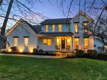 4980 Red Tail Run, Harris Hill, NY, 14221