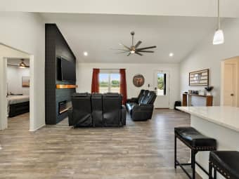 431 CR-436, Thrall, TX, 76578