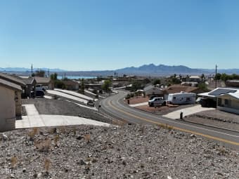 2380 Rainbow Avenue North, Lake Havasu City, AZ, 86403