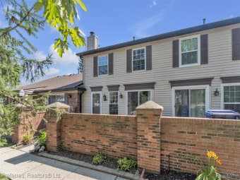 725 Eastwind Dr, Wayne County, MI, 48188
