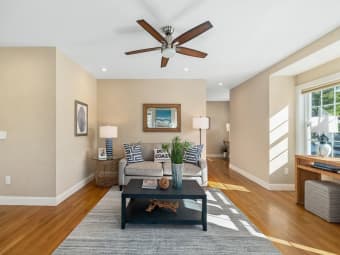 1/493 Essex Ave, Gloucester, MA, 01930