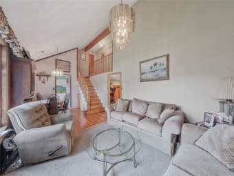 3 Woods Lane, Centereach, NY, 11720