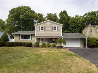 78 Kaywood Dr, Greece, NY, 14626