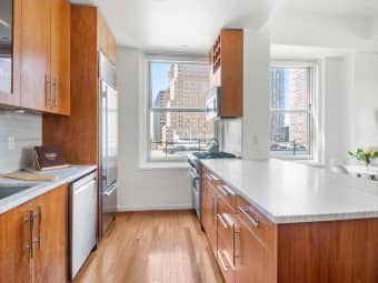 923/88 Greenwich Street, New York, NY, 10006