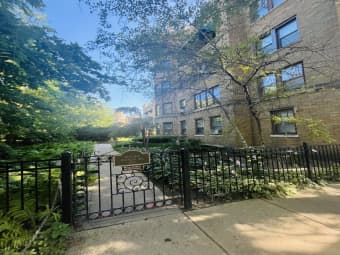 2/2422 West Greenleaf Avenue, Chicago, IL, 60645