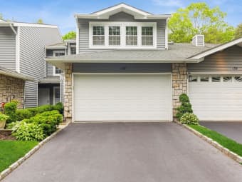 156 Colony Drive, Holbrook, NY, 11741