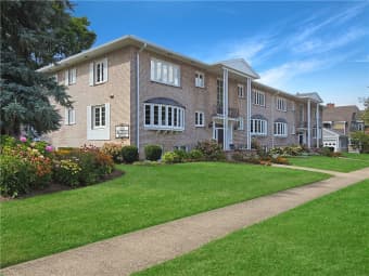 UN700/820 East Ave, Rochester, NY, 14607