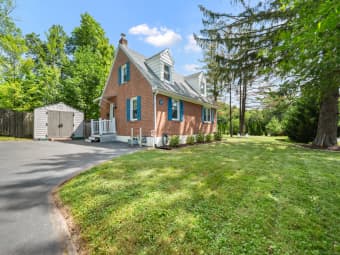 10 Harding Avenue, Newington, CT, 06111