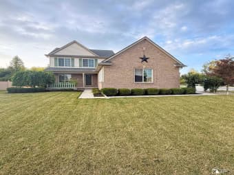 649 Falcon Dr, Dundee, MI, 48131