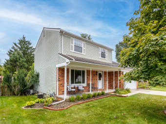 3319 Regency Dr, Lake Orion, MI, 48359
