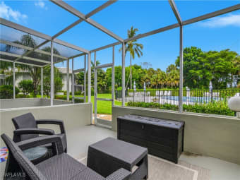 C1/215 Cypress Way East, Naples, FL, 34110