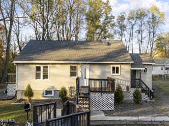 93 Haughney Road, Troy, NY, 12182