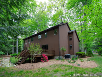 1220 Oak Hampton Street, Holland, MI, 49424