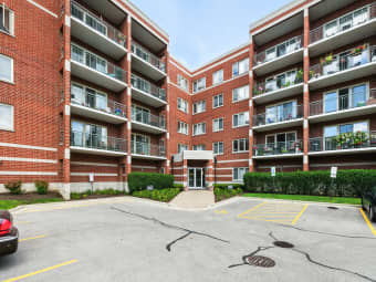 302/6430 West Berteau Avenue, Chicago, IL, 60634