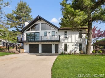 127 Emmet St, Grand Haven, MI, 49417